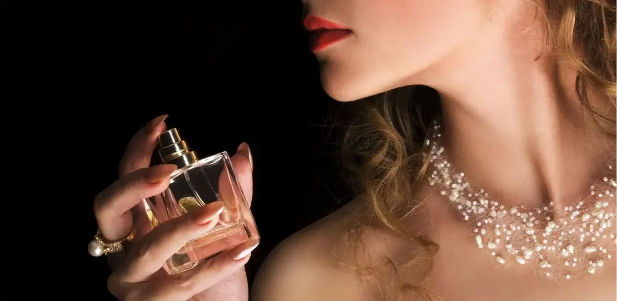 Çeşitli Güzel Kokular