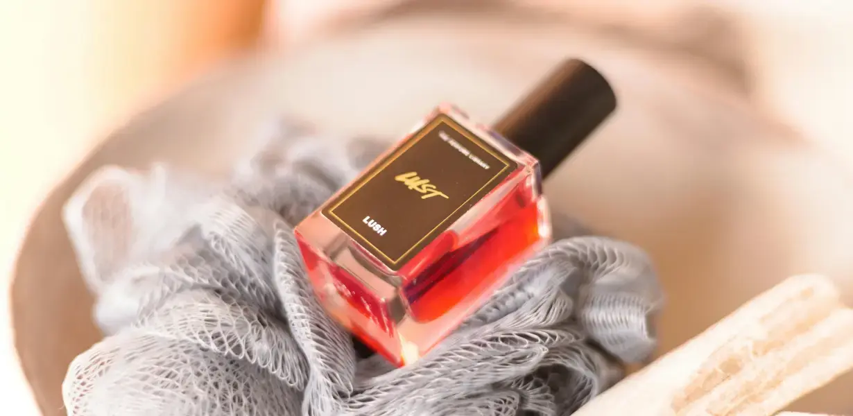 Erkek Parfüm ve Kadın Parfüm Seçerken Yapılan Hatalar Doğru Koku Nasıl Belirlenir