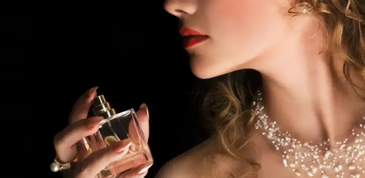 İndirimli Parfümü Satın Almak İstiyorum