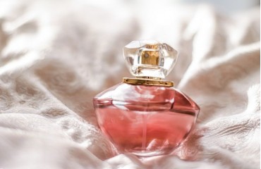 Orjinal Parfüm, Kalıcı Parfüm, Parfüm Fiyatları ve Parfüm Markaları: TesterParfum.com ile Uygun Fiyatlı Parfüm Seçenekleri